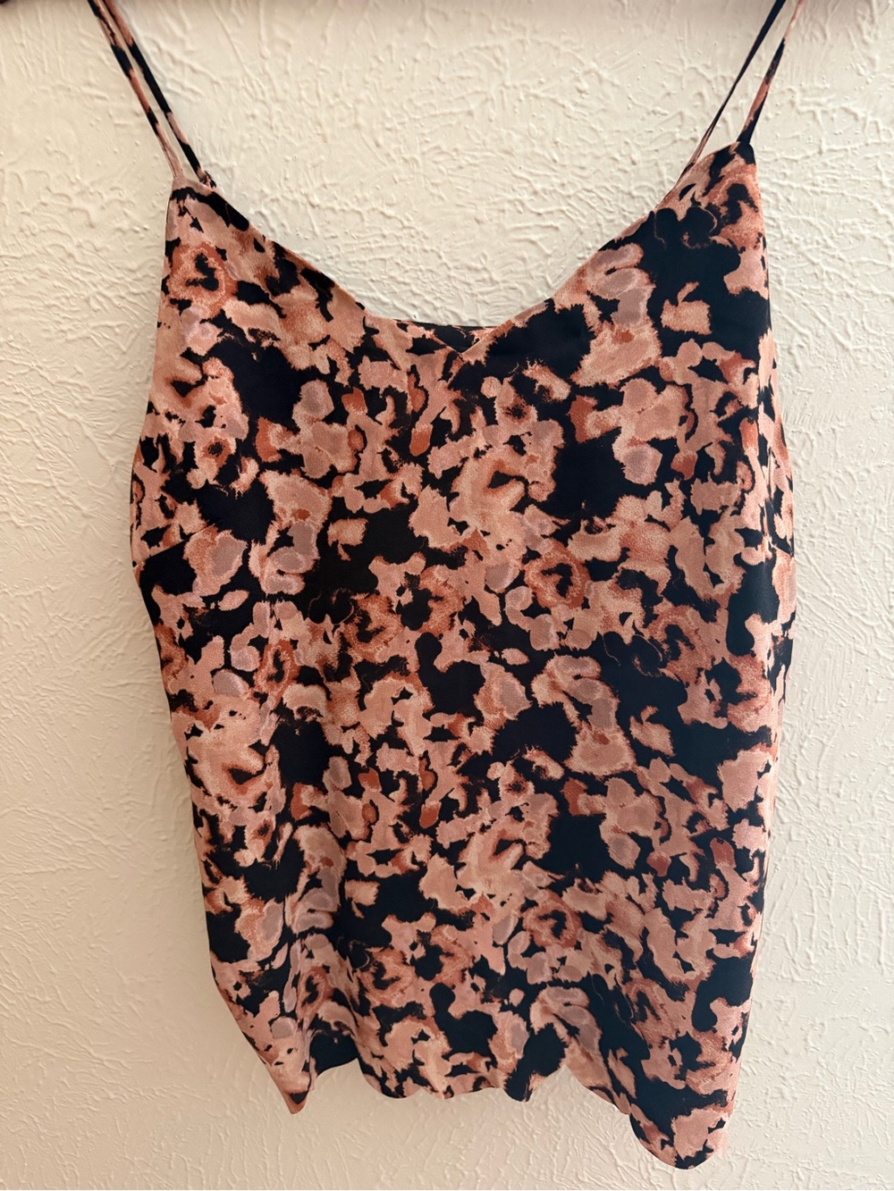 Halogen V-Neck Camisole Tank Top | Size Small